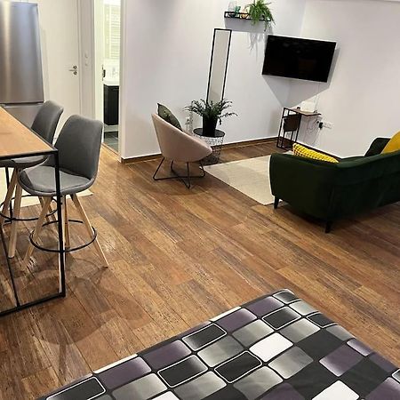 Industrial Studio / Alios 4 / Hilton Area Ateny Zewnętrze zdjęcie