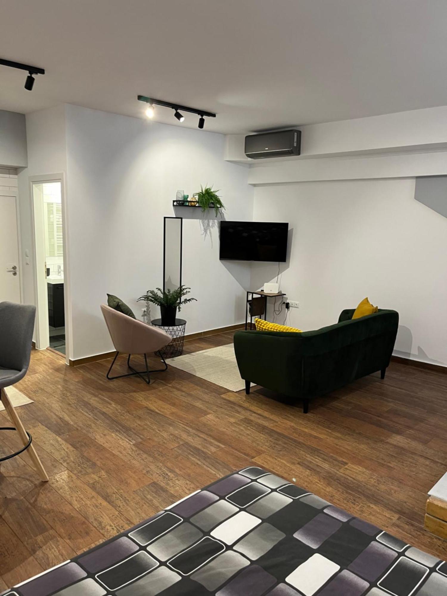 Industrial Studio / Alios 4 / Hilton Area Ateny Zewnętrze zdjęcie
